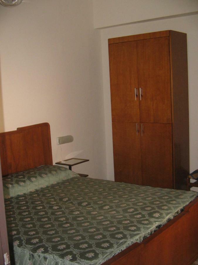 Bilocale Patti Apartment Екстериор снимка
